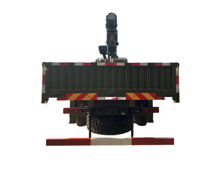 軍用隨車吊 起重運(yùn)輸車(圖5)